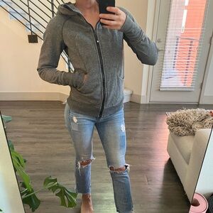 Lululemon heathered gray scuba hoodie size 6, perfect condition